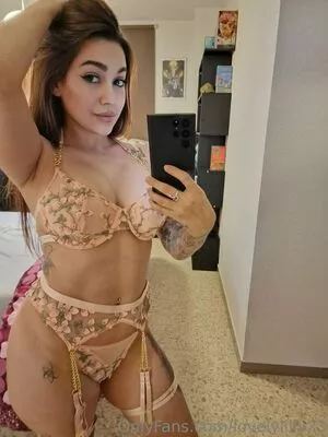 lovelylilly23 / lovelylilyy123 nude photo #0166