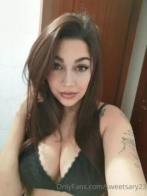 lovelylilly23 / lovelylilyy123 nude photo #0568