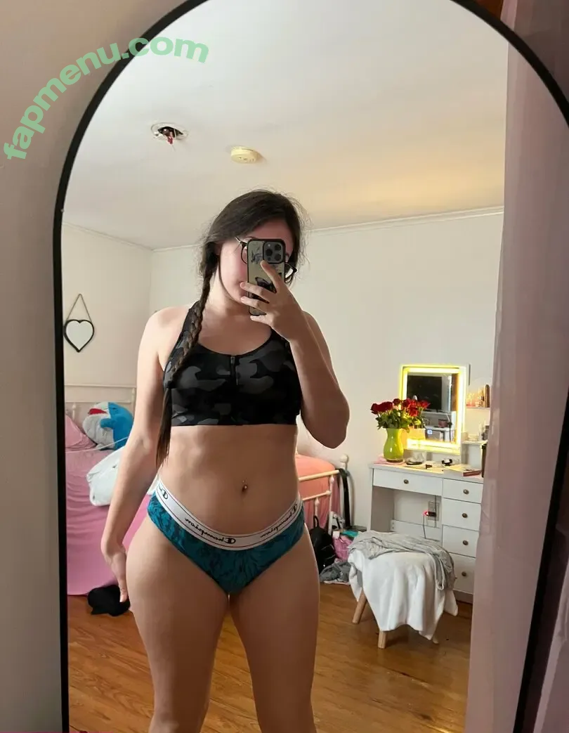 lovelymariee2022 nude photo #0006 (simplebeau_marie)