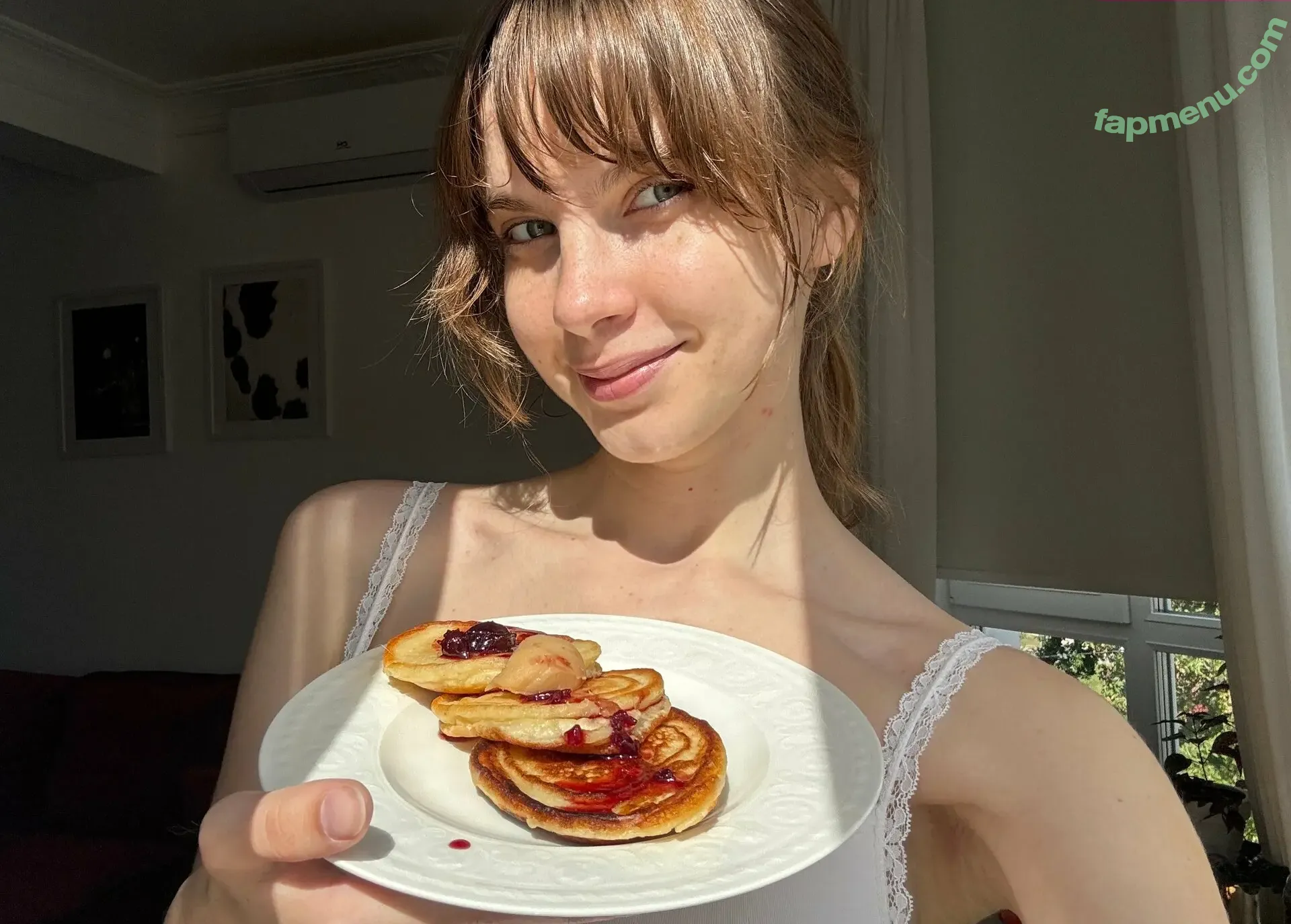 lovelysofie nude photo #0019 (lovely.sofie)