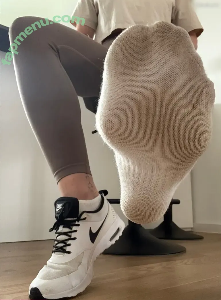 lovelysox nude photo #0104 (lovely.socks3.0 / lovely.socks_)