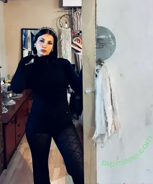  nude photo #0007