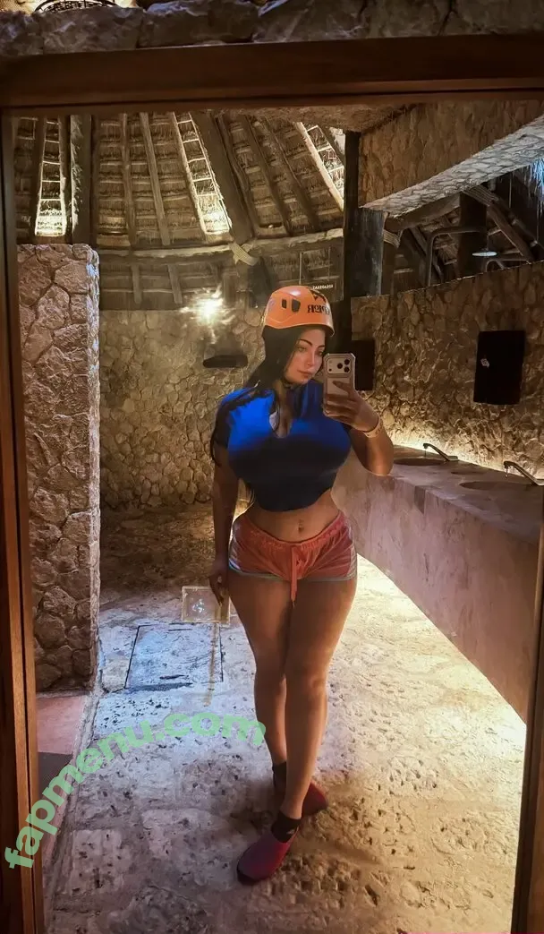 Loveusina nude photo #0014 (loveu.sina)