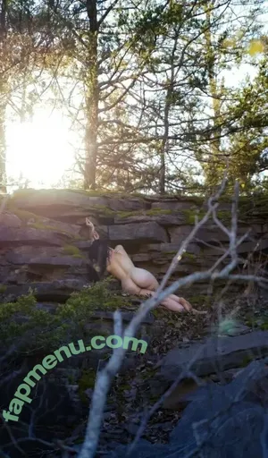  nude photo #0005