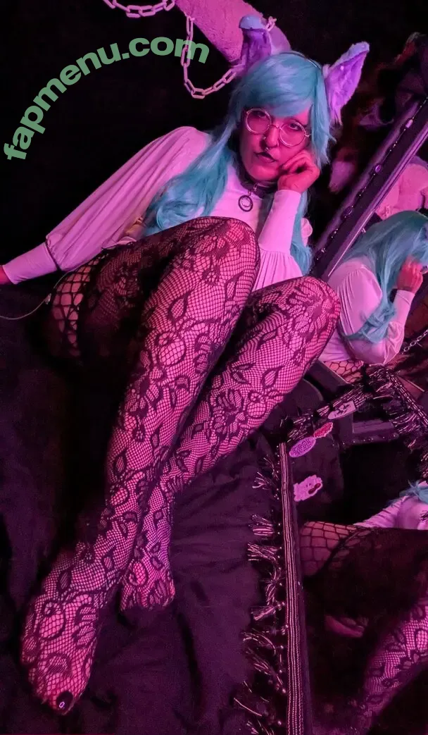 lovexee nude photo #0356 (lovexee)