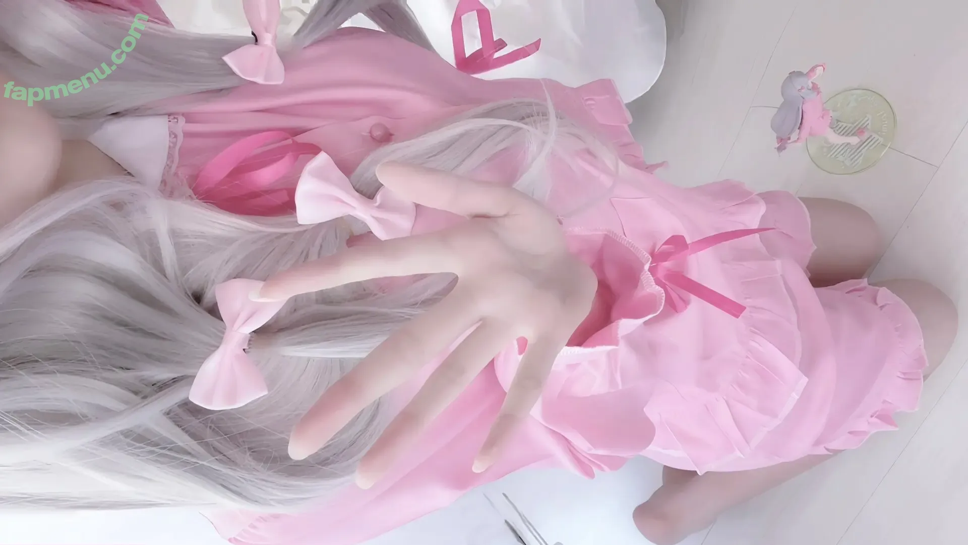 Loveyoukillyou nude photo #0084 (Loveyoukillyou)