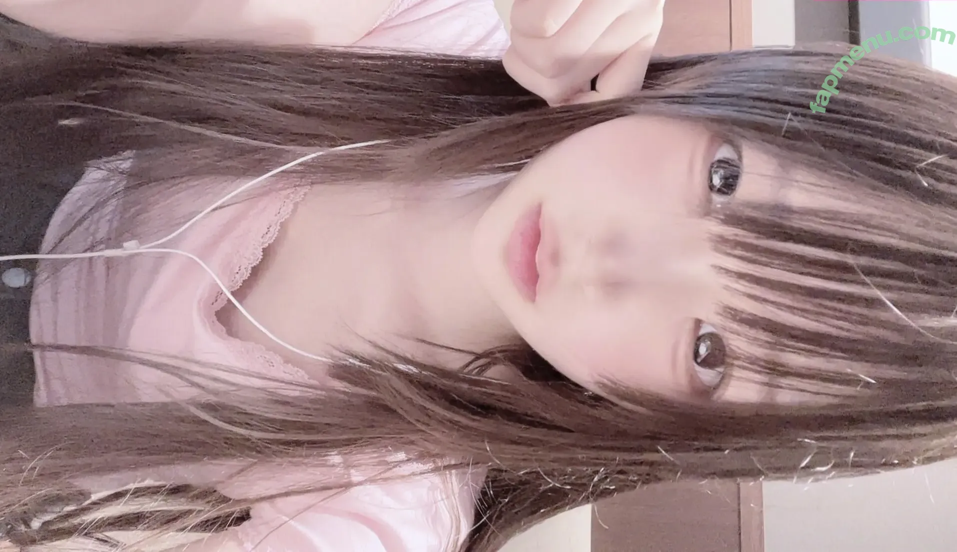 Loveyoukillyou nude photo #0101 (Loveyoukillyou)