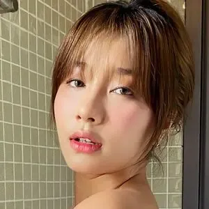 lris_adamsone / iris_adamsone nude photo #0023