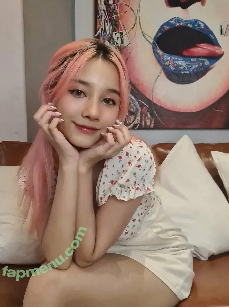 lris_adamsone nude photo #0035 (iris_adamsone)