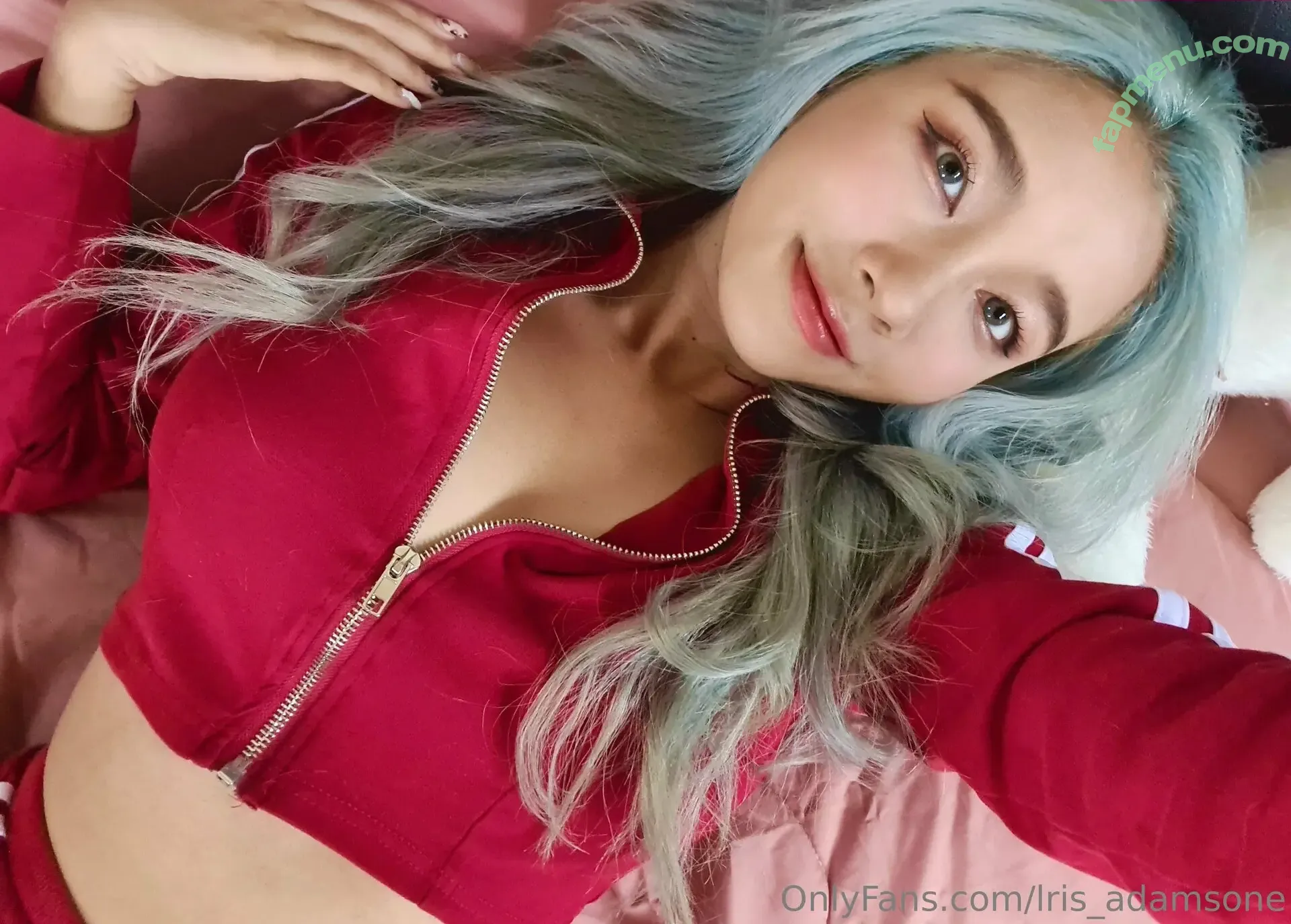 lris_adamsone nude photo #0036 (iris_adamsone)