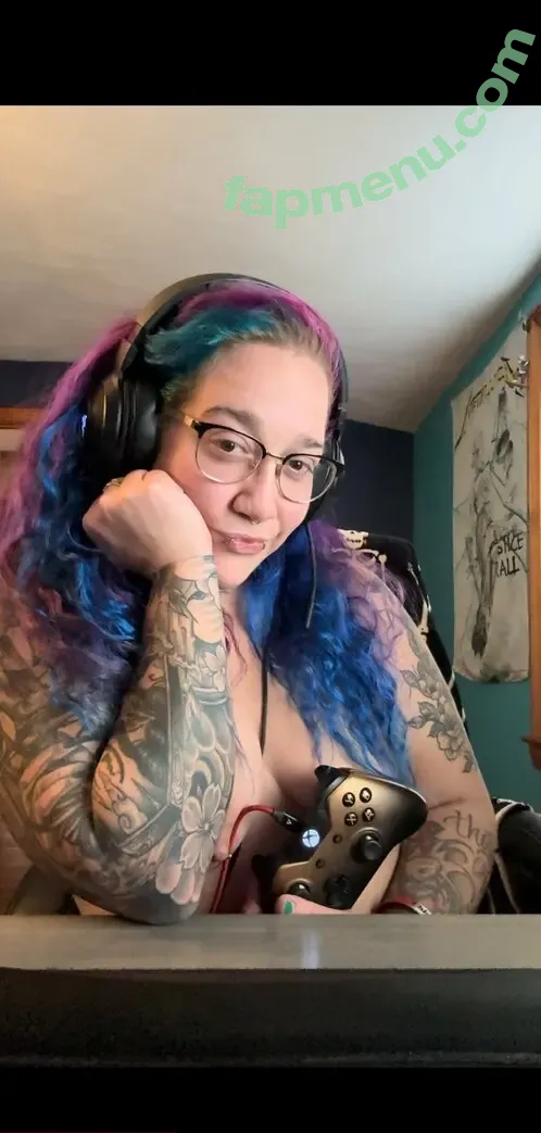 ls_hailstorm nude photo #0002 (lms_hailstorm)