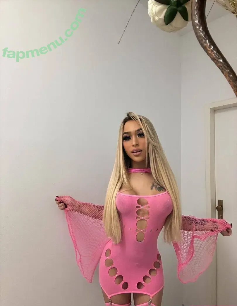 luadangel nude photo #0003 (lua_dangel)