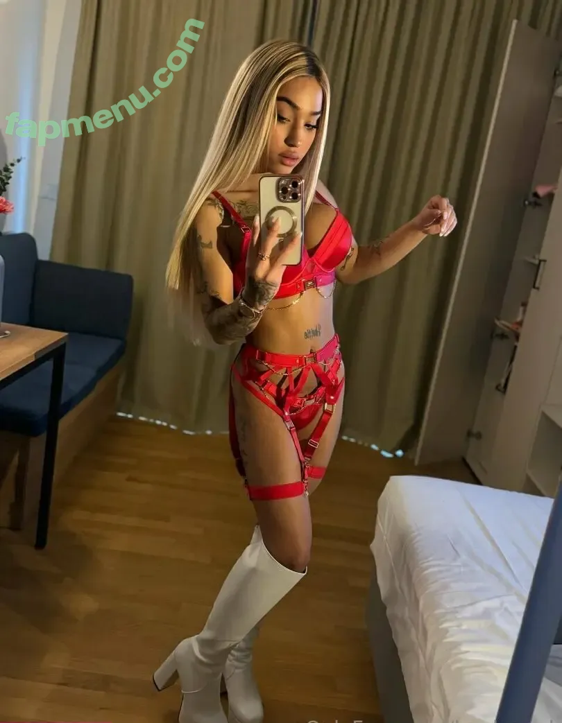 luadangel nude photo #0011 (lua_dangel)