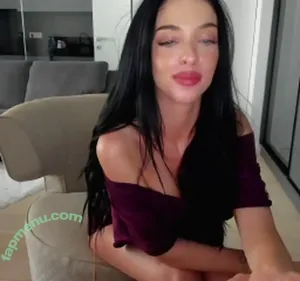 Luakathiaa nude photo #0006