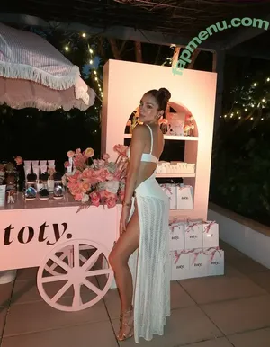 Luana Barron / hannahbarron96 / luanabarron nude photo #0202