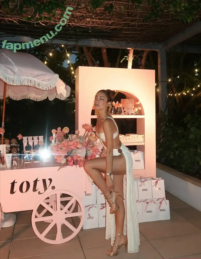 Luana Barron nude photo #0209 (hannahbarron96 / luanabarron)