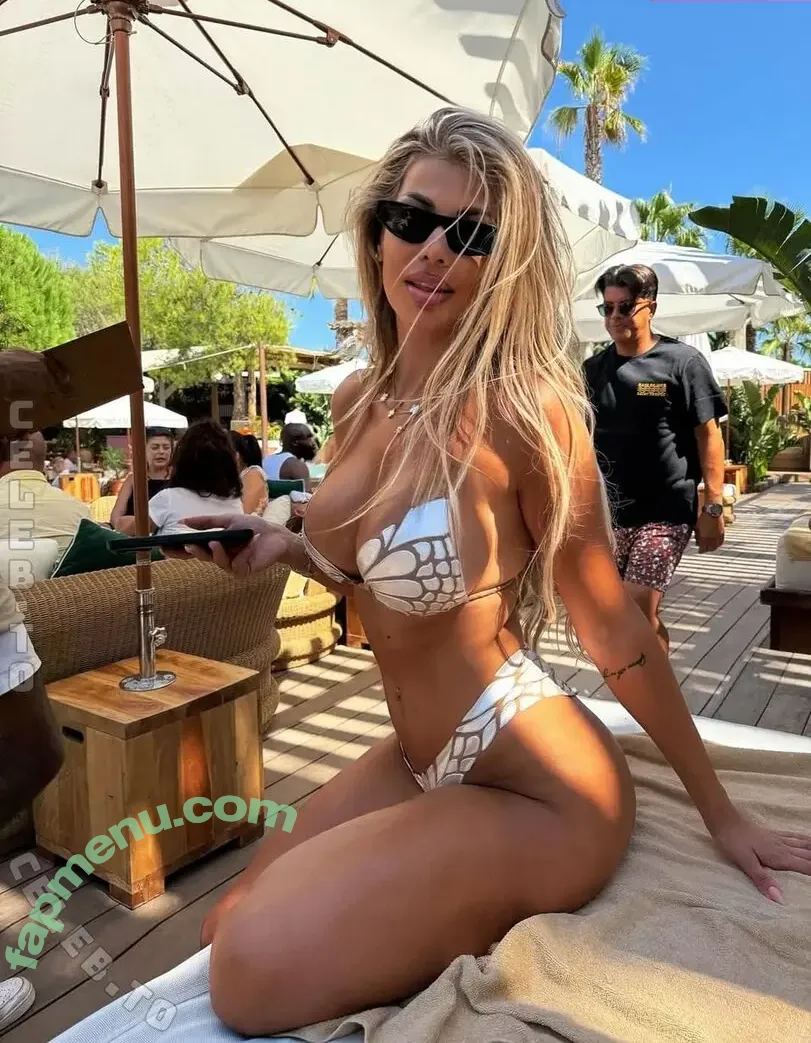 Luana Vjollca nude photo #0117 (luanavjollca / luanavjollca_222)