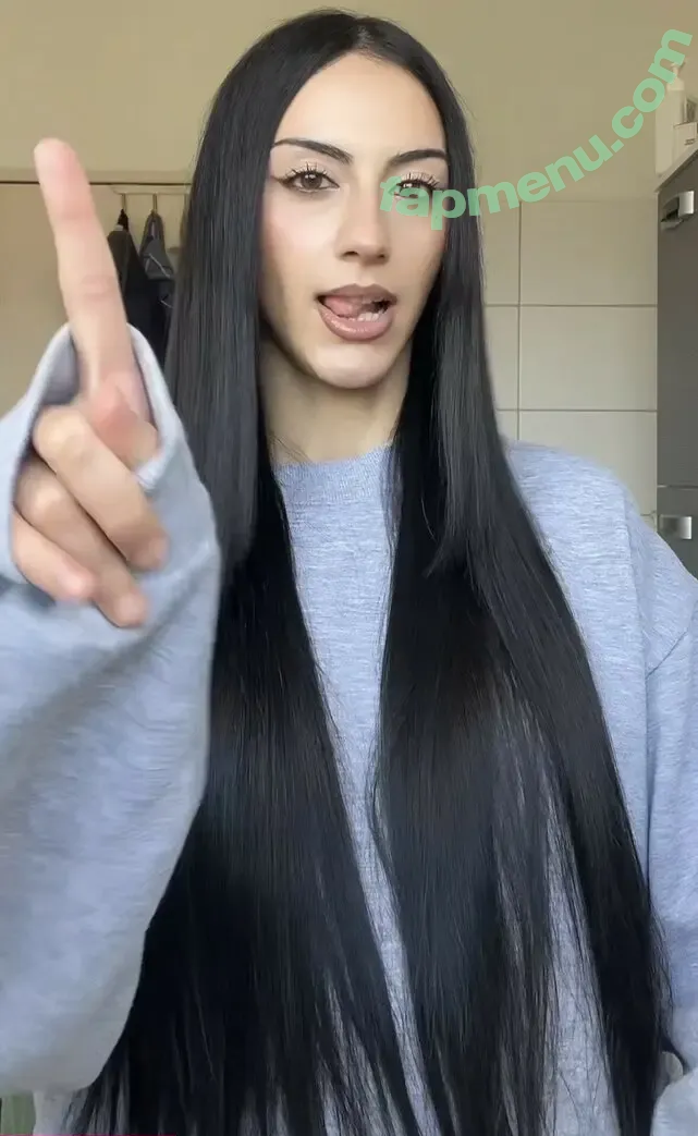 Luana nude photo #0020 (luanahiko / luanna / luvnv)