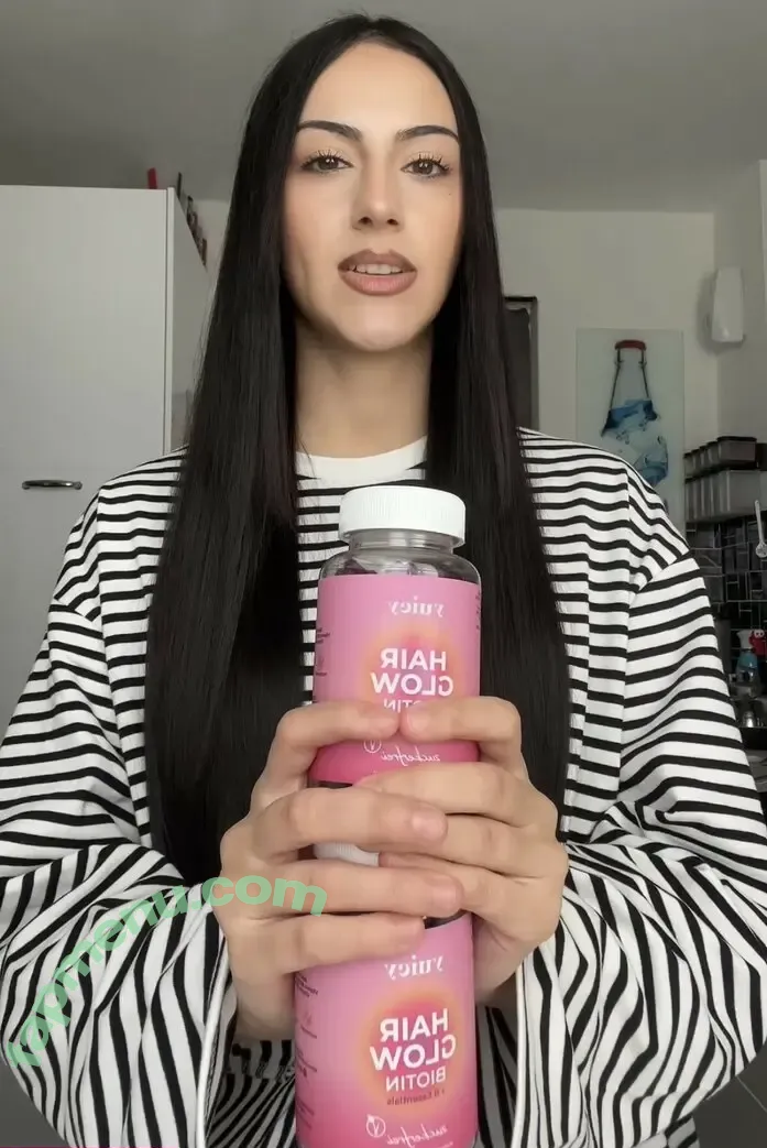 Luana nude photo #0032 (luanahiko / luanna / luvnv)