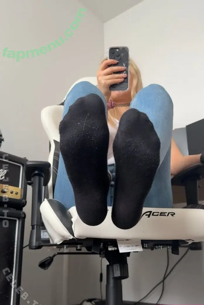 Luanaxsch nude photo #0110 (Luanaxsch)