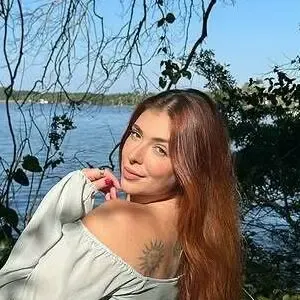 Lubertolla / Luiza Bertolla nude photo #0011