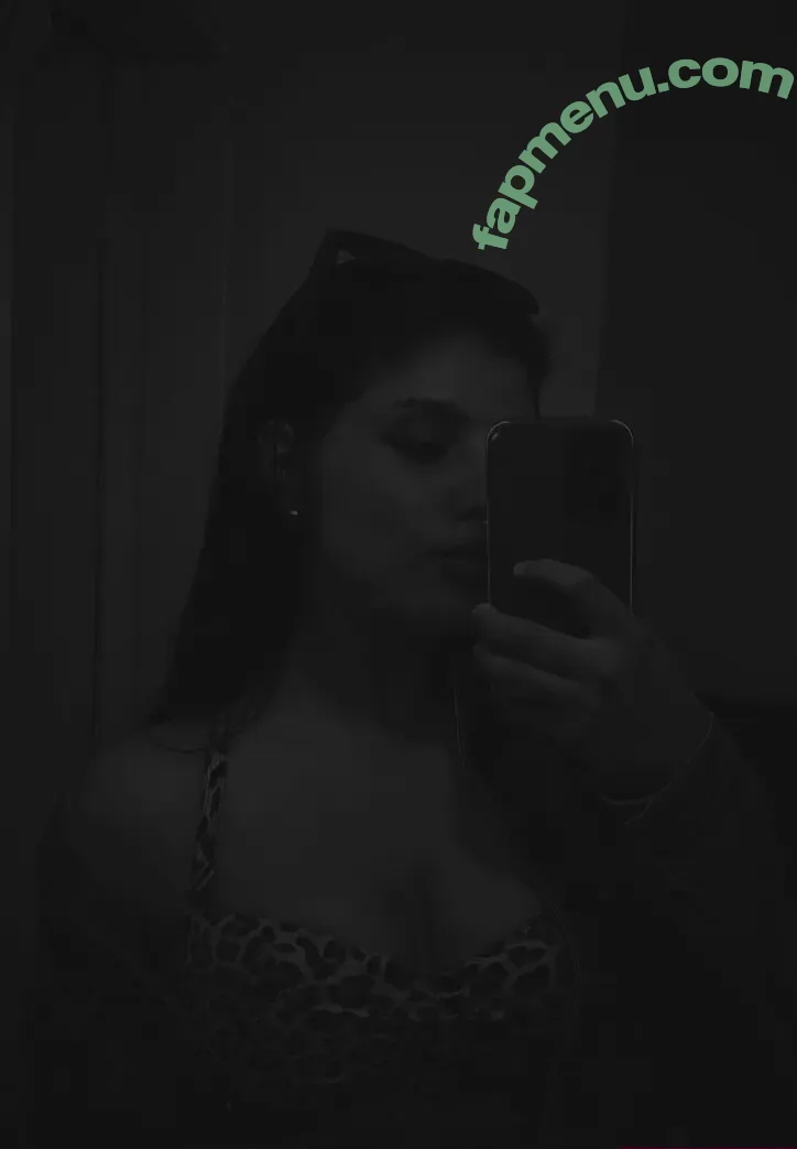 Luci4xx nude photo #0002 (luciagilxx)