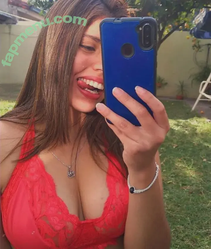 Luci4xx nude photo #0017 (luciagilxx)