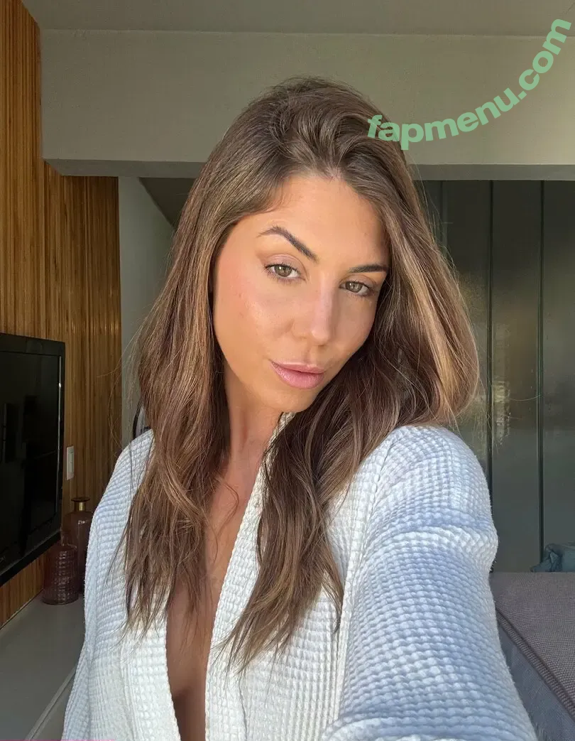 Lucia Ferraro nude photo #0021 (itsluciaferraro / luciaferraro)