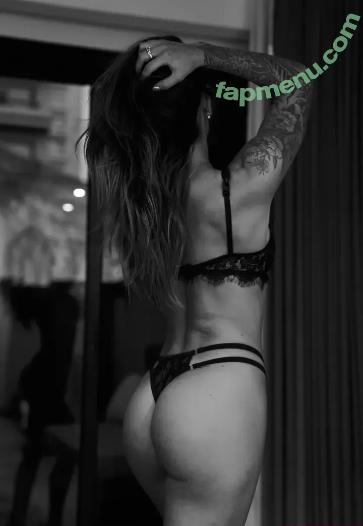 Lucia Ferraro nude photo #0073 (itsluciaferraro / luciaferraro)