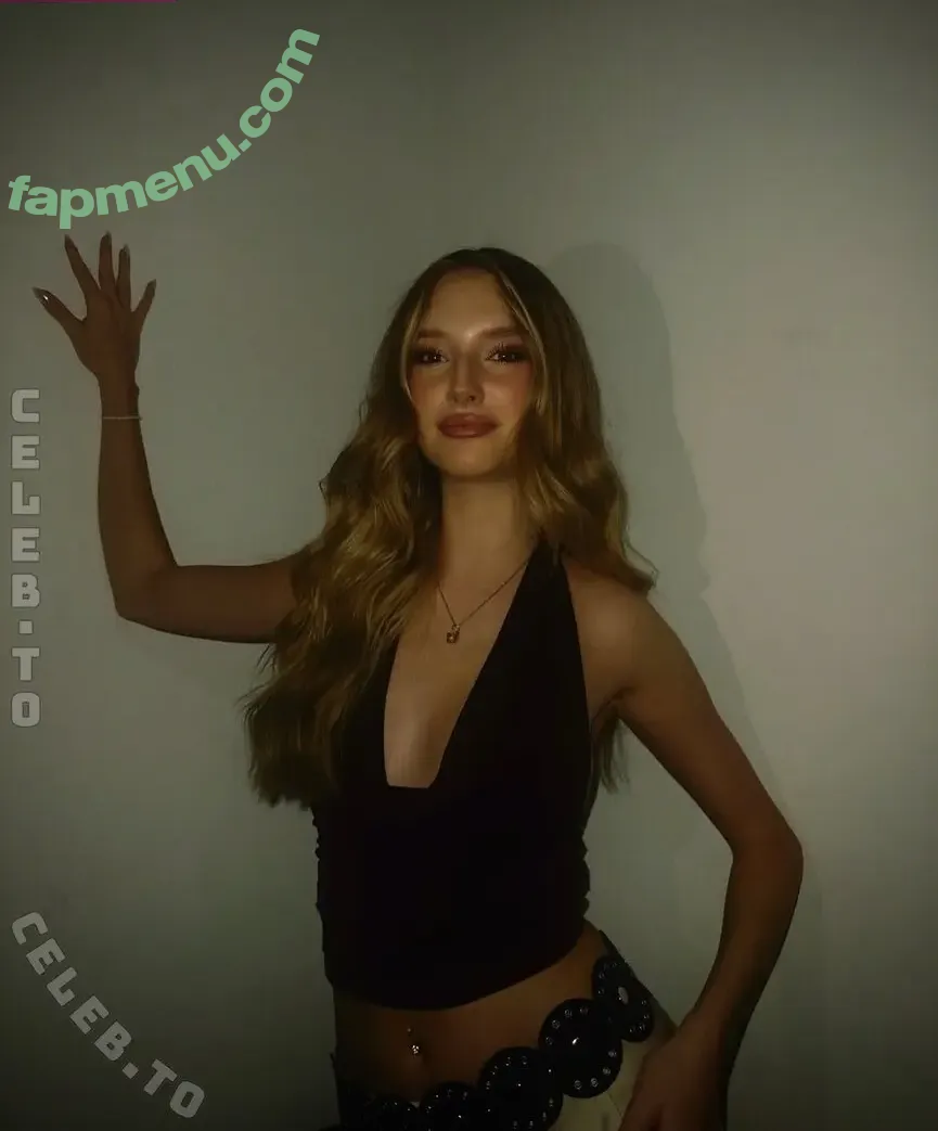 Luciaa.hln nude photo #0023 (Luciaa.hln)