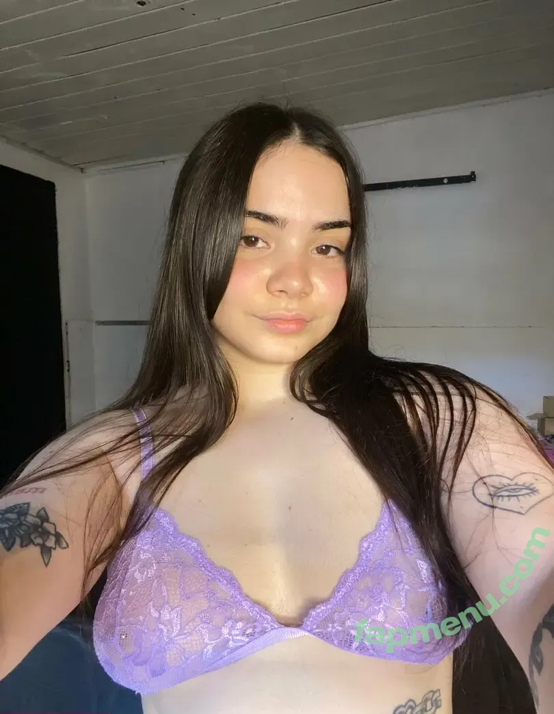lucialunaaa nude photo #0001 (lucialunaaa)