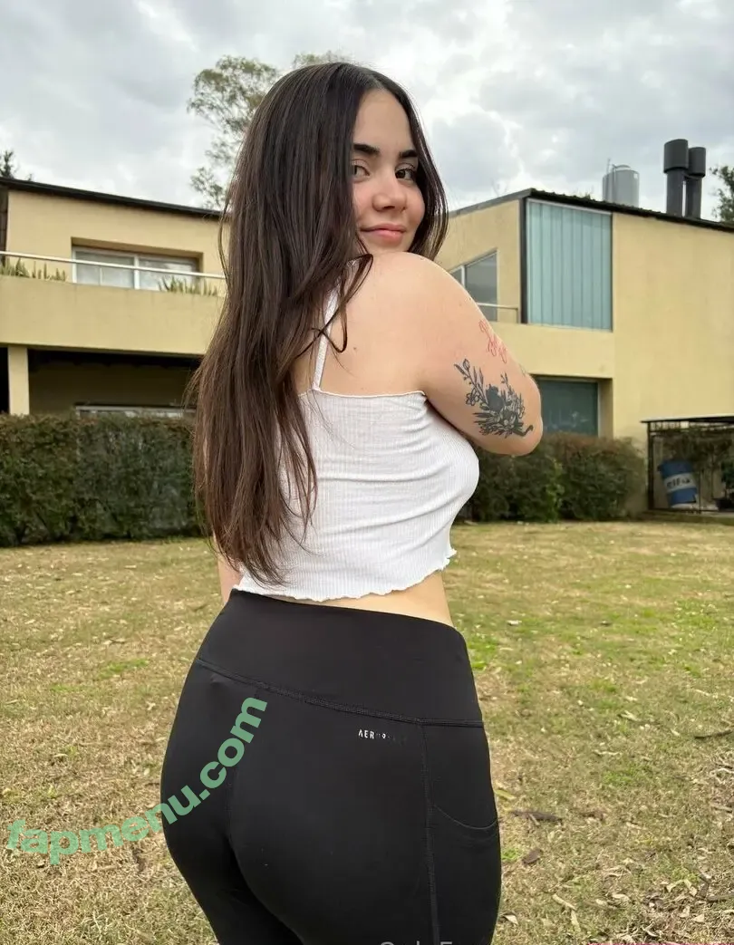 lucialunaaa nude photo #0037 (lucialunaaa)
