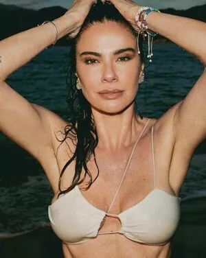 Luciana Gimenez / lucianagimenez nude photo #0409