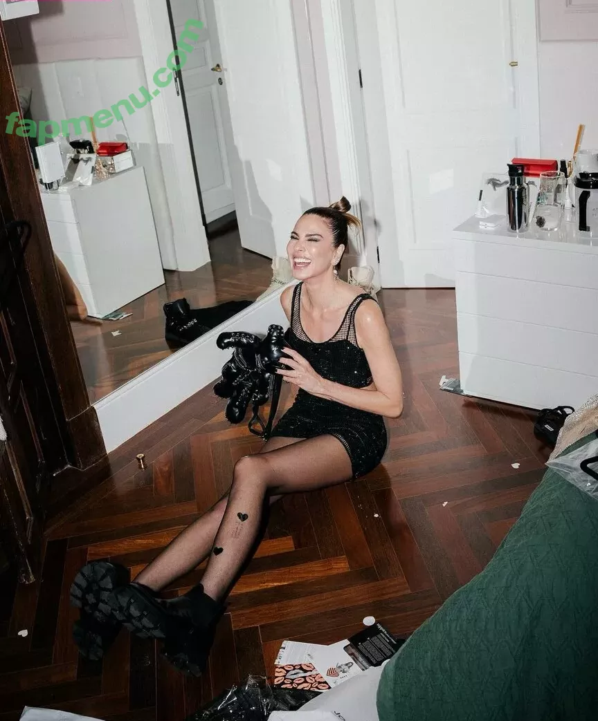 Luciana Gimenez nude photo #0239 (lucianagimenez)