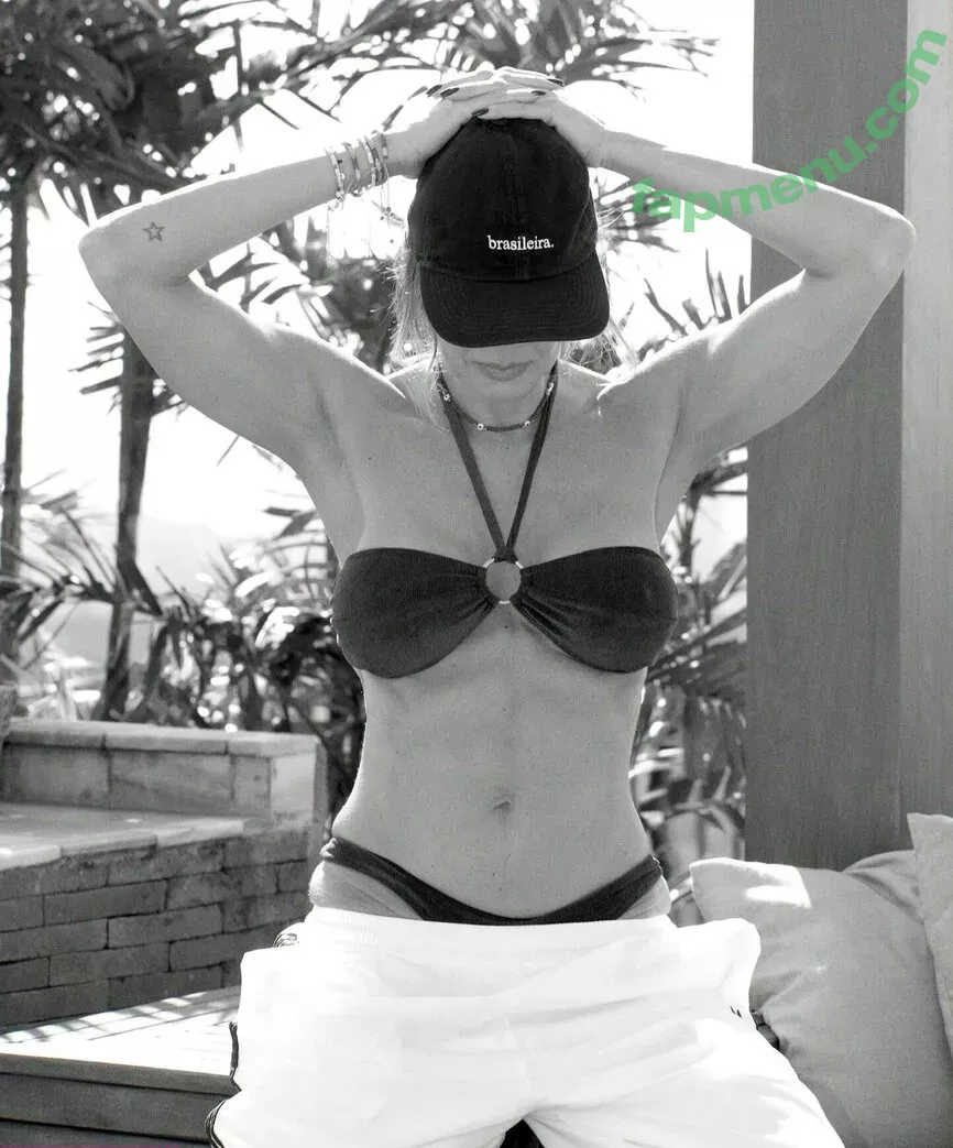 Luciana Gimenez nude photo #0436 (lucianagimenez)