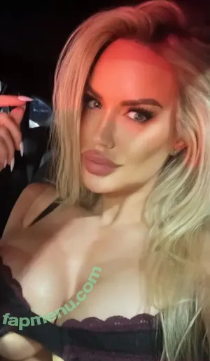 Luciana Salazar / salazarluli nude photo #0064