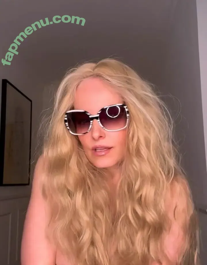 Luciana Vendramini nude photo #0123 (lucianavendramini)