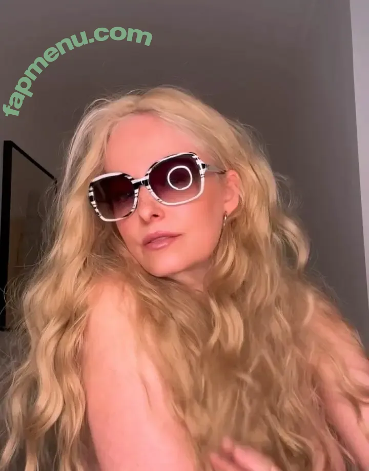 Luciana Vendramini nude photo #0125 (lucianavendramini)