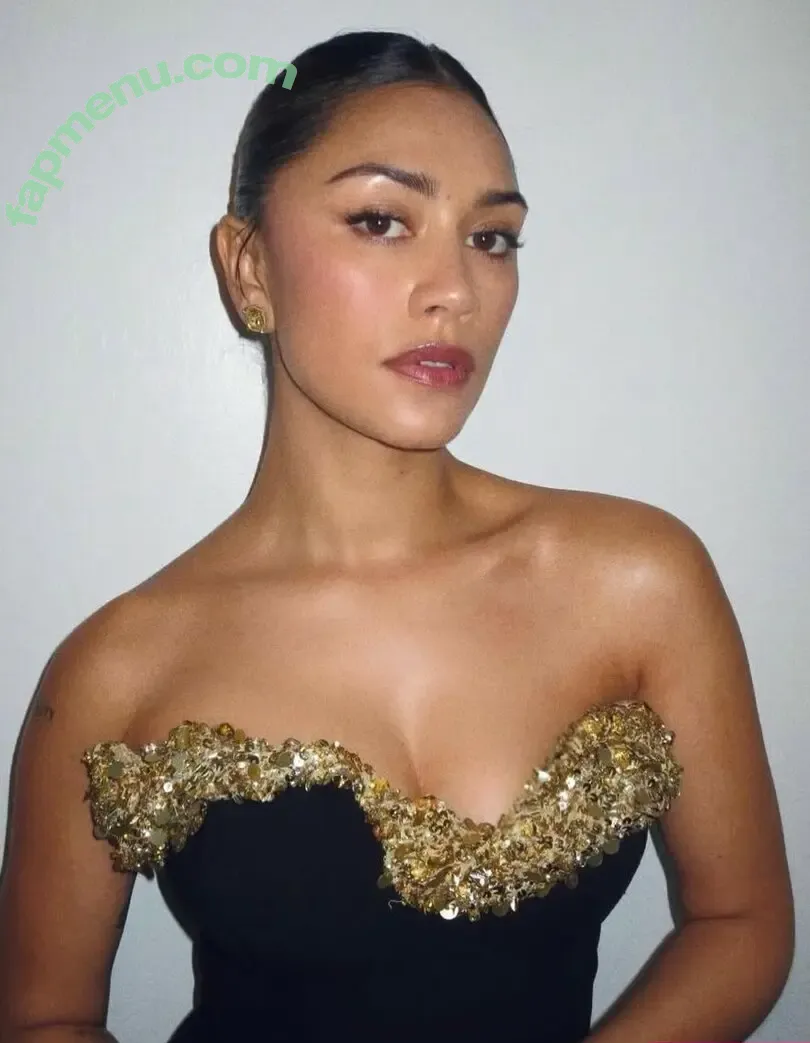 Luciane Buchanan nude photo #0055 (lewbuchananmtb / lucianebuchanan)