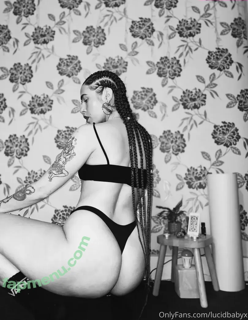 lucidbabyxo nude photo #0203 (LucidBaby / Megan / lucidbabyx / theestallion)