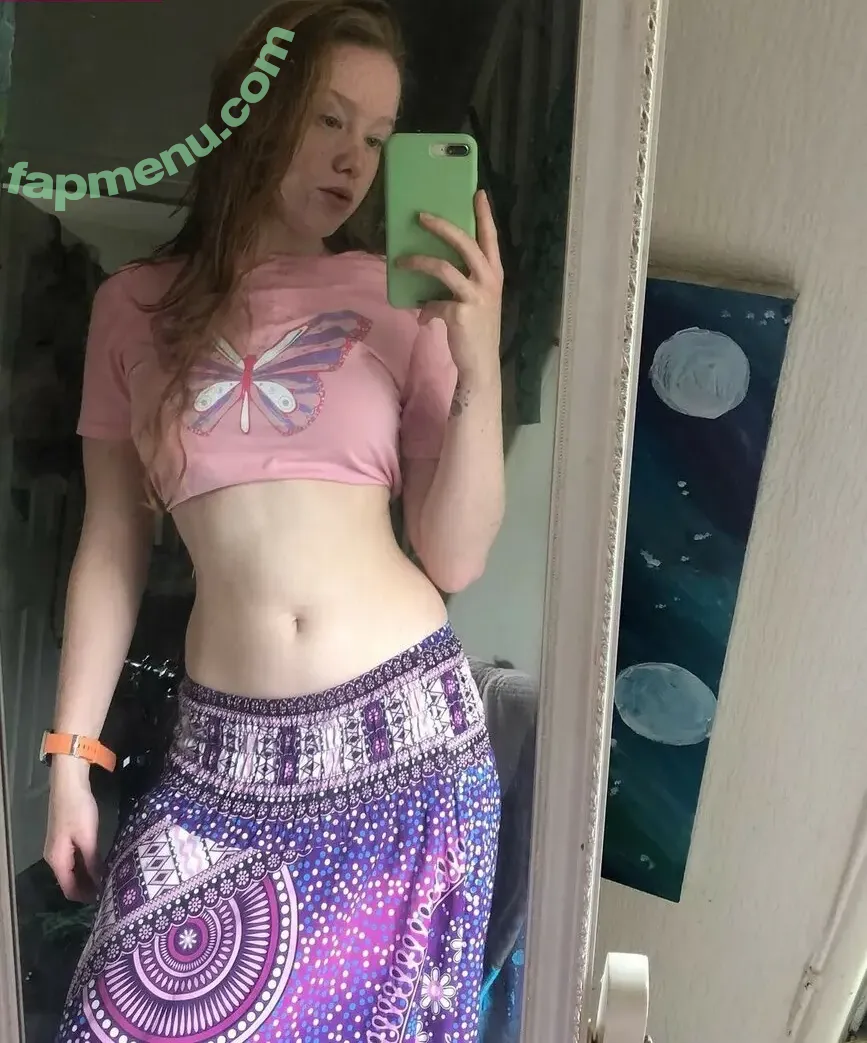 lucie_roams nude photo #0052 (Lucie Middleton / cutefeetroaming)