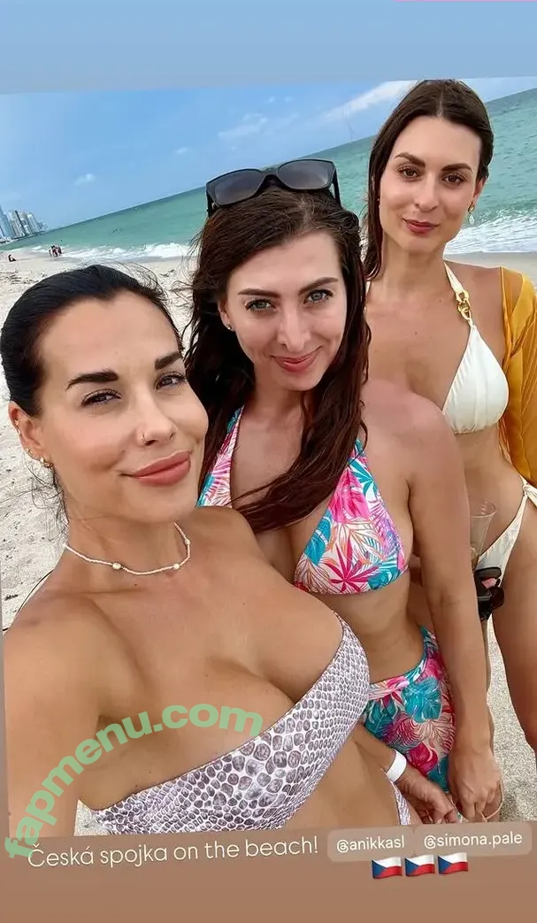 Lucie Zova nude photo #0094 (lucie_zova / lucie_zova Satin Bloom)