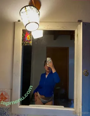  nude photo #0006