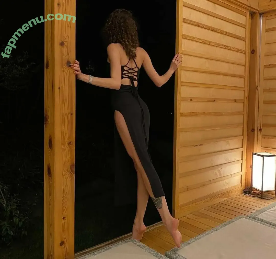 luciemack nude photo #0002 (luciemack)