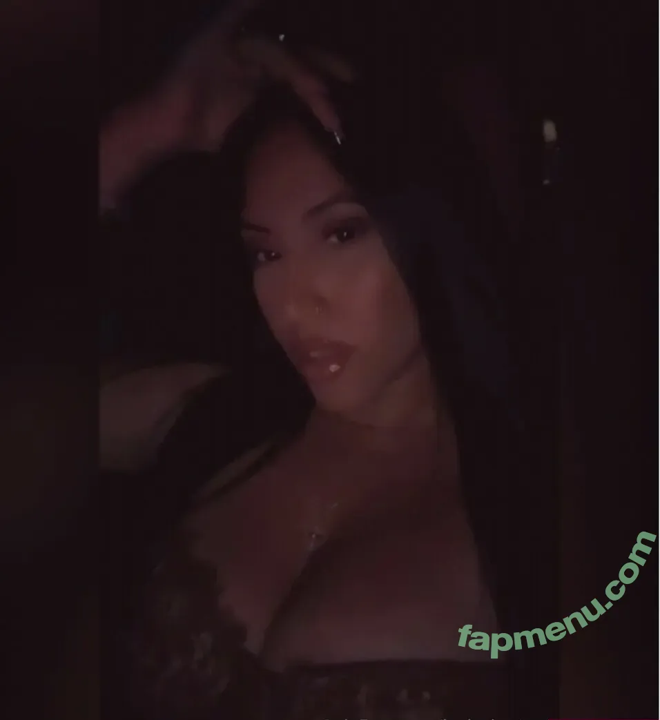 Luciesjourney nude photo #0015 (Luciesjourney_)