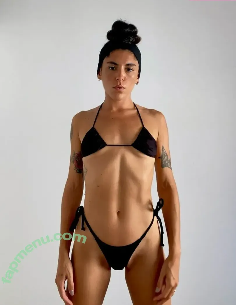 Lucila Carreira nude photo #0001 (luucarreira)