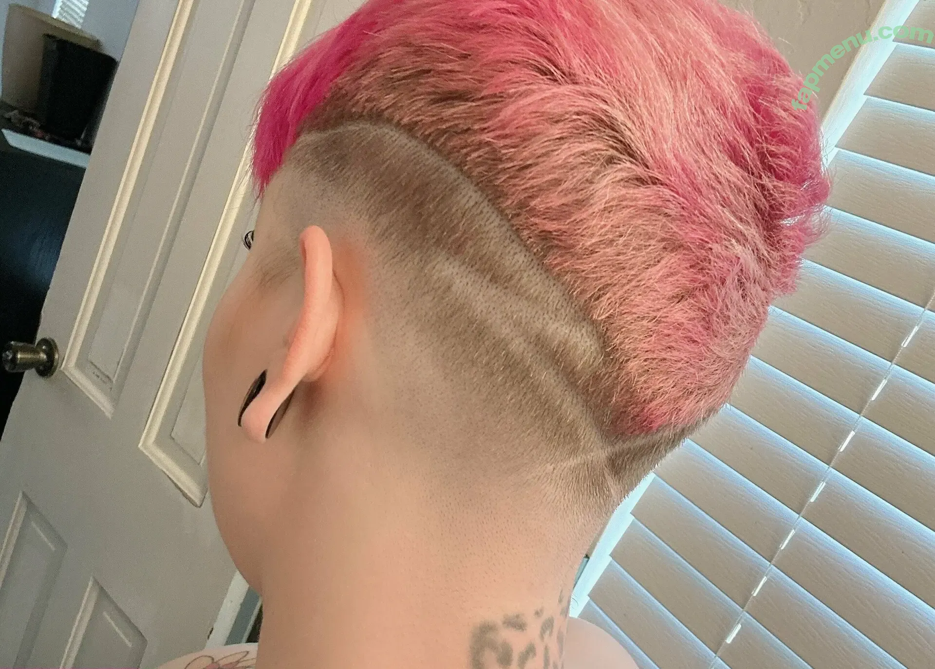 lucillewilde nude photo #0001 (hotestsexiestescortlucille)