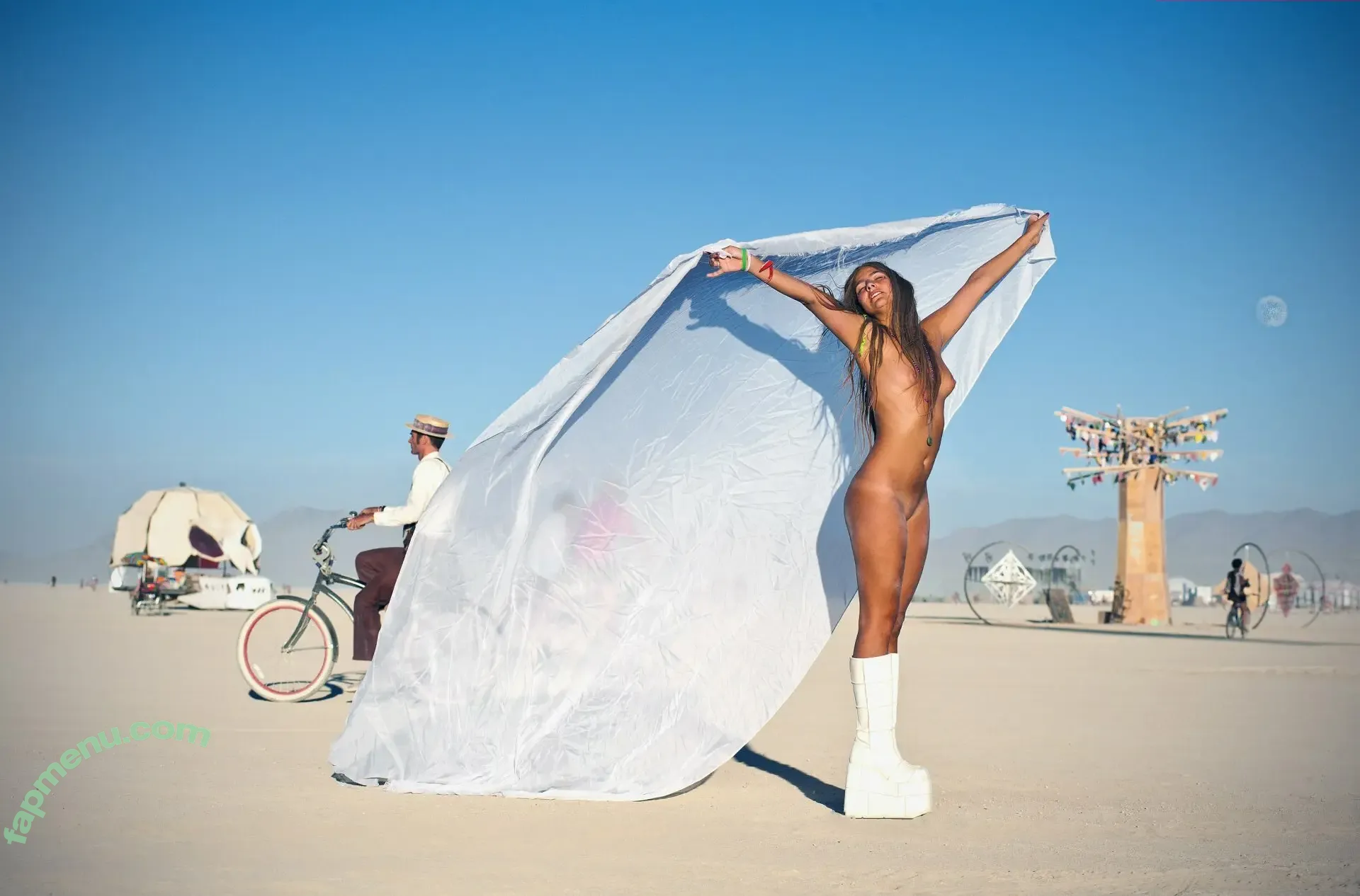 Lucinda Aragon nude photo #0006 (Thumbnail Previews / lucyaragon)