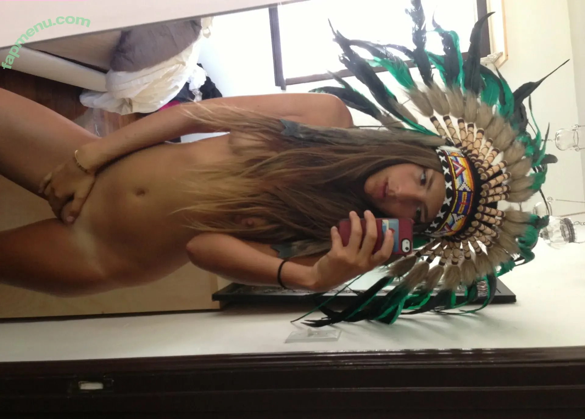 Lucinda Aragon nude photo #0053 (Thumbnail Previews / lucyaragon)