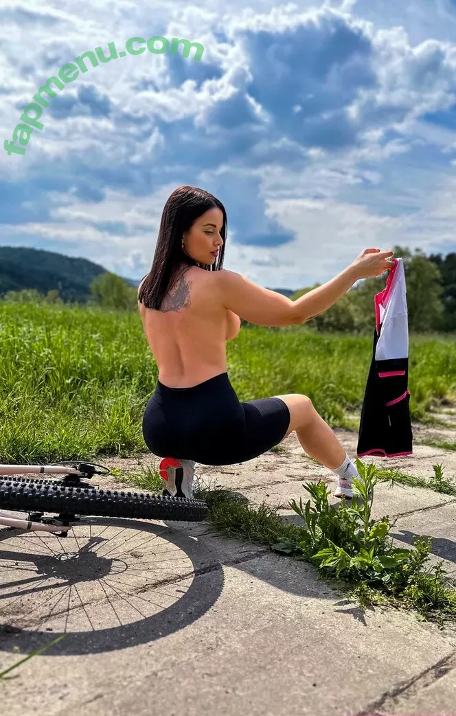 Lucinka Vokrouhlikova nude photo #0109 (lucinkavokrouhlikova / nalan / user)